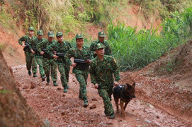 Đại tướng Phan Văn Giang yêu cầu nghiên cứu bổ sung các đồn, trạm biên phòng