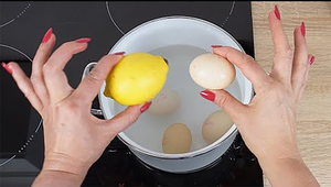 Luộc trứng với chanh có tác dụng gì?