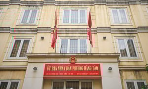 Hà Nội đồng loạt treo cờ rủ tưởng niệm nguyên Chủ tịch nước Trần Đức Lương