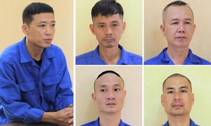 Triệt phá đường dây cá độ bóng đá hơn 100 tỷ đồng