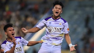 Trực tiếp bóng đá CLB Công an Hà Nội 0-2 Hà Nội: Xuân Mạnh nhận thẻ đỏ