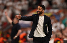 HLV Amorim mở đường cho Hoàng Đức đến Man Utd, chỉ có 1 điều kiện