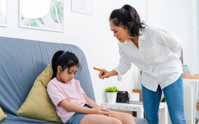 'Nói không cần thành tích, nhưng con điểm kém là đánh mắng không trượt phát nào'