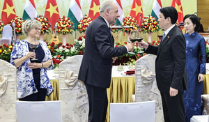 Chủ tịch nước Lương Cường chủ trì chiêu đãi Tổng thống Hungary Sulyok Tamas