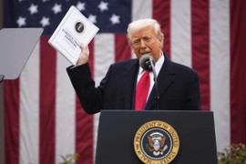 Toà án Mỹ chặn đòn thuế quan của ông Trump, Nhà Trắng lên tiếng