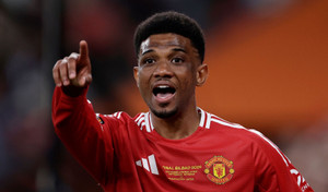 Giơ 'ngón tay thối' vào CĐV Malaysia, ngôi sao Man Utd nói không hối hận