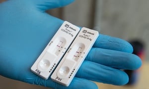 Số ca COVID-19 tăng tại TP.HCM, hai người tử vong