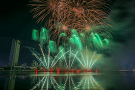 Mãn nhãn màn trình diễn trong đêm khai mạc lễ hội Pháo hoa quốc tế Đà Nẵng 2025