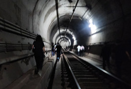 Hỏa hoạn trên tàu điện ngầm ở Hàn Quốc, sơ tán hàng trăm hành khách