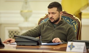 Ông Zelensky ca ngợi hết lời cuộc tấn công 4 sân bay sâu trong nước Nga