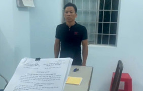 Rủ vào nhà nghỉ bất thành, người đàn ông vác dao đòi giết bạn gái