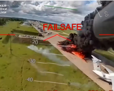 Ukraine công bố video tấn công căn cứ không quân Nga 