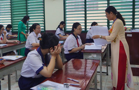 Đề Văn thi lớp 10 TP.HCM: Thí sinh dễ 'thua thảm' nếu học vẹt, học tủ