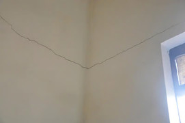 Cách xử lý tường nhà bị nứt ngang hiệu quả 