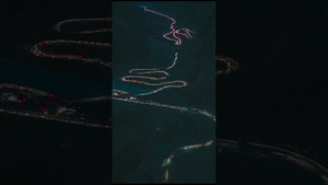 Con đường độc lạ ở Trung Quốc, chỉ được phép qua lại vào mùa hè