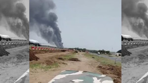 Rơi máy bay chở 242 người ở Ấn Độ