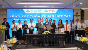 PVFCCo - Phú Mỹ và PVOIL hợp tác trong lĩnh vực dịch vụ, thương mại và hóa chất