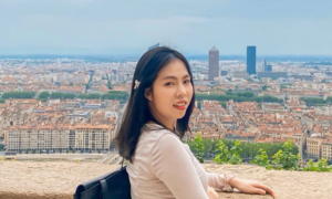 Một nhà có 4 tiến sĩ, con gái là tiến sĩ luật k...