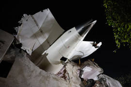 Hành khách Air India sống sót duy nhất nhảy khỏi máy bay