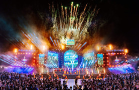 Bùng nổ sắc màu đêm khai mạc Lễ hội Du lịch hè Bình Định 2025