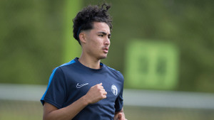 Xuất hiện trung vệ Việt kiều giá trị tăng hơn 2 triệu euro sau 3 tháng