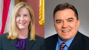 Nghị sĩ Mỹ bị kẻ giả dạng cảnh sát bắn chết tại nhà riêng