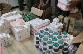 Triệt phá đường dây sản xuất 12 tấn kem trộn, rao bán trên livestream