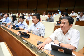 Quốc hội thông qua quy định mới 'siết' quảng cáo với người nổi tiếng