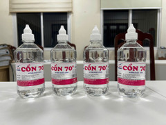 Bóc trần chiêu trò sản xuất cồn y tế giả của Phó Chủ tịch thị trấn ở Hà Nội