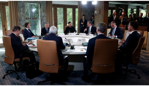 Bị ông Trump ngó lơ, Tổng thống Zelensky kêu gọi 40 tỷ USD tái thiết Ukraine