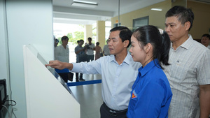 Chủ tịch TP Huế: Không để việc chuyển giao bộ máy làm gián đoạn các dịch vụ công