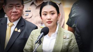 Thủ tướng Thái Lan họp khẩn với quân đội sau bê bối rò rỉ ghi âm cuộc gọi