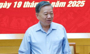 Tổng Bí thư: Hiện đại hóa con người trước khi hiện đại hóa vũ khí, trang bị