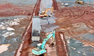 Tấp nập thi công đường băng số 2 tại siêu dự án sân bay Long Thành