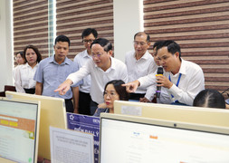 Ngày đầu vận hành mô hình chính quyền 2 cấp ở Bình Định: Chạy thử nhưng làm thật