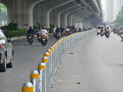 Hà Nội thí điểm phân làn ô tô, xe máy trên đường Võ Chí Công, Phạm Văn Đồng