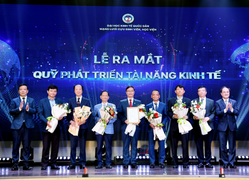 Đại học Kinh tế quốc dân ra mắt quỹ phát triển tài năng kinh tế 