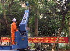 Xí nghiệp Lưới điện cao thế Hà Nam tăng cường kiểm tra, đảm bảo an toàn mùa mưa