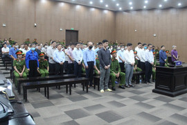 Vợ cựu Chủ tịch tỉnh Quảng Ngãi gãy chân, ông chủ Phúc Sơn biếu luôn 20.000 USD