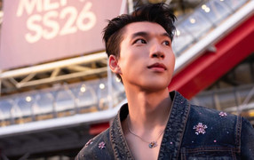 Hieuthuhai 'gây bão' ở Paris