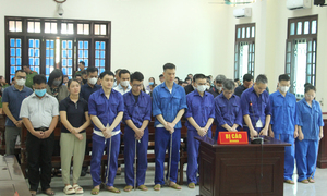 Nguyên nhân hoãn phiên toà xét xử 14 cựu lãnh đạo, cán bộ hải quan