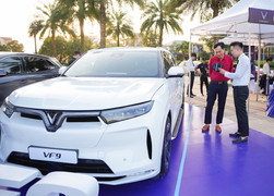 VinFast công bố chương trình 'Thu xăng - Đổi điện' ưu đãi tới 100 triệu đồng/xe