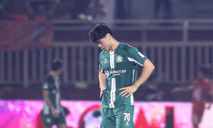 Bùi Tiến Dũng xuất sắc khiến Công Phượng thua trận đấu 10 tỷ đồng