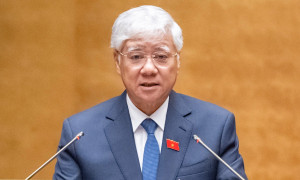 Không lập tổ chức công đoàn trong các cơ quan hành chính, lực lượng vũ trang