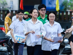 Đề tốt nghiệp 'sát thủ', dự báo điểm chuẩn giảm