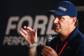 CEO Ford ủng hộ thuế nhập khẩu: Lợi ích và thách thức cho ngành ô tô Mỹ