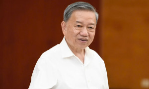 Tổng Bí thư: Công chức chuyển từ làm hết trách nhiệm sang làm đến nơi đến chốn