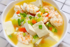 4 thực phẩm quen thuộc tránh ăn cùng đậu phụ