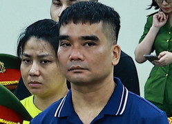 Tuyên án tử hình cựu cán bộ lái ô tô biển xanh chở ma túy giúp 'bà trùm'