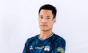 Công Phượng đưa thêm một cầu thủ HAGL về Bình Phước